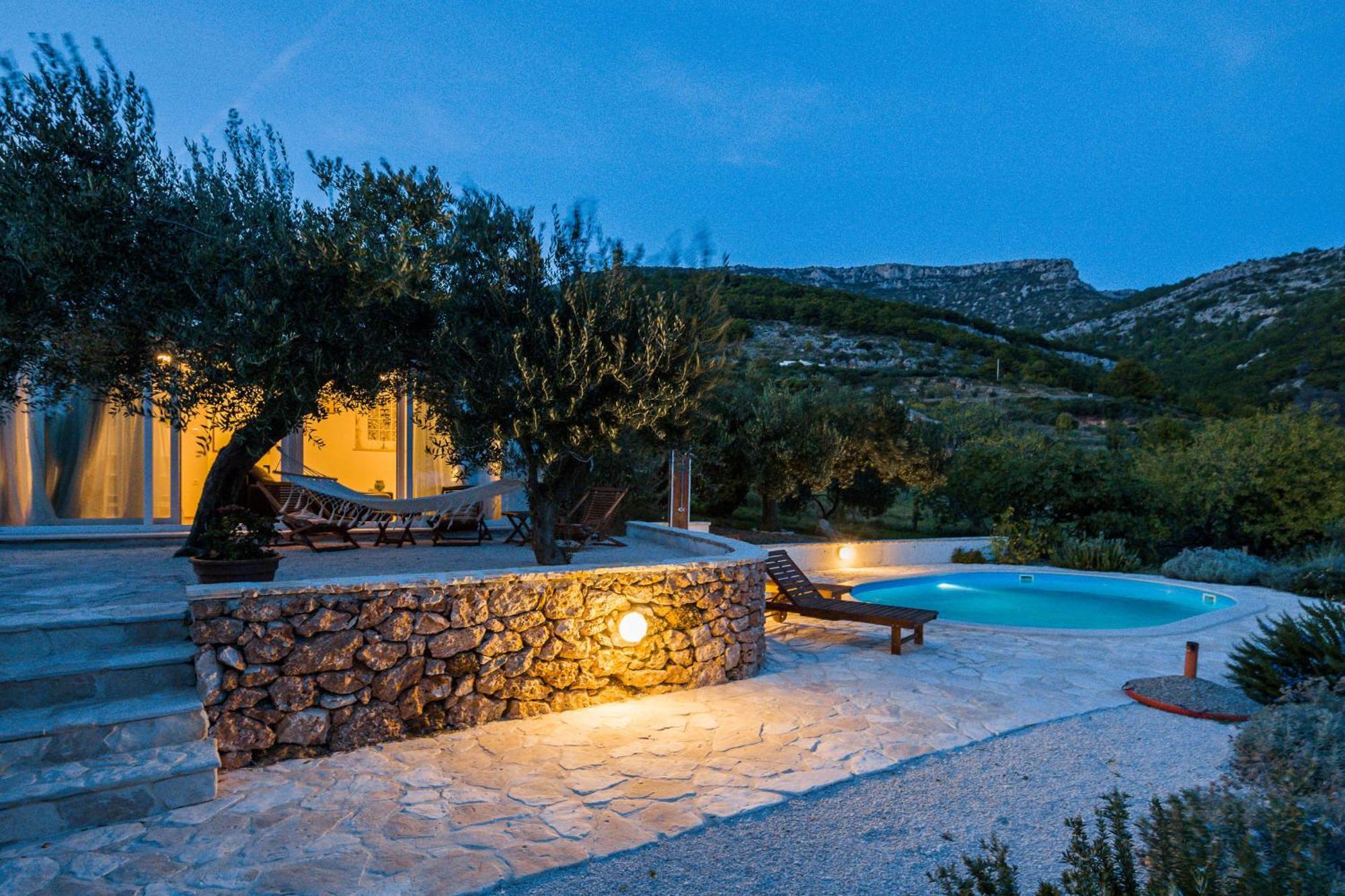 Holiday Home Zlatni San - Private Heated Pool Bol Kültér fotó