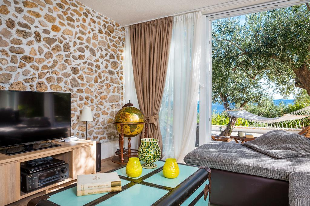 Holiday Home Zlatni San - Private Heated Pool Bol Szoba fotó