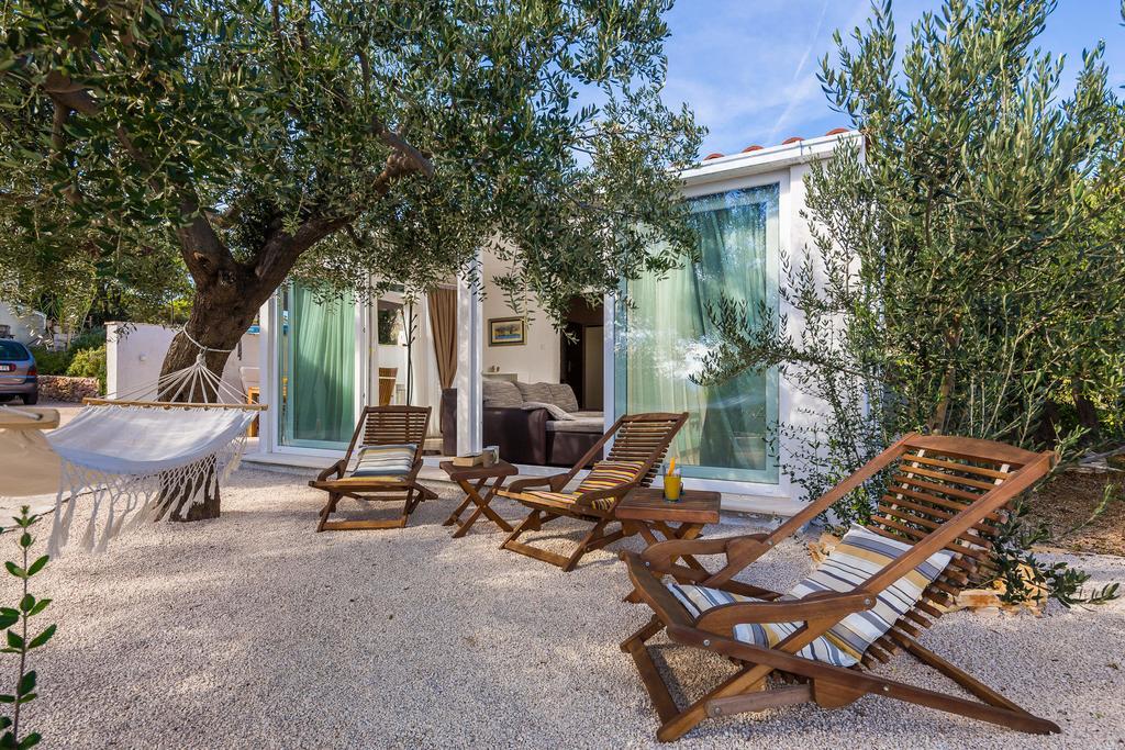 Holiday Home Zlatni San - Private Heated Pool Bol Szoba fotó
